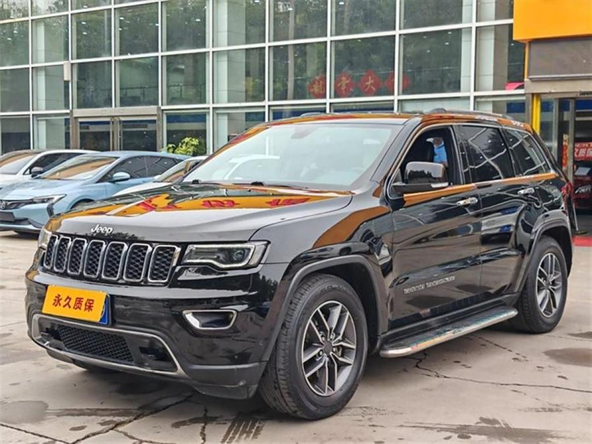 2020年7月Jeep 大切諾基  2020款 3.0L 專(zhuān)業(yè)導(dǎo)航版