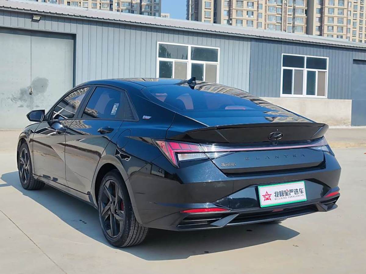 現(xiàn)代 伊蘭特  2022款 1.5L CVT 20周年紀念款圖片