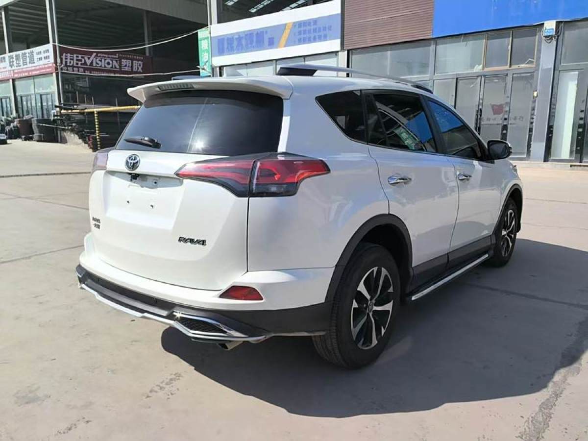 2018年1月豐田 RAV4榮放  2016款 2.0L CVT兩驅(qū)舒適版