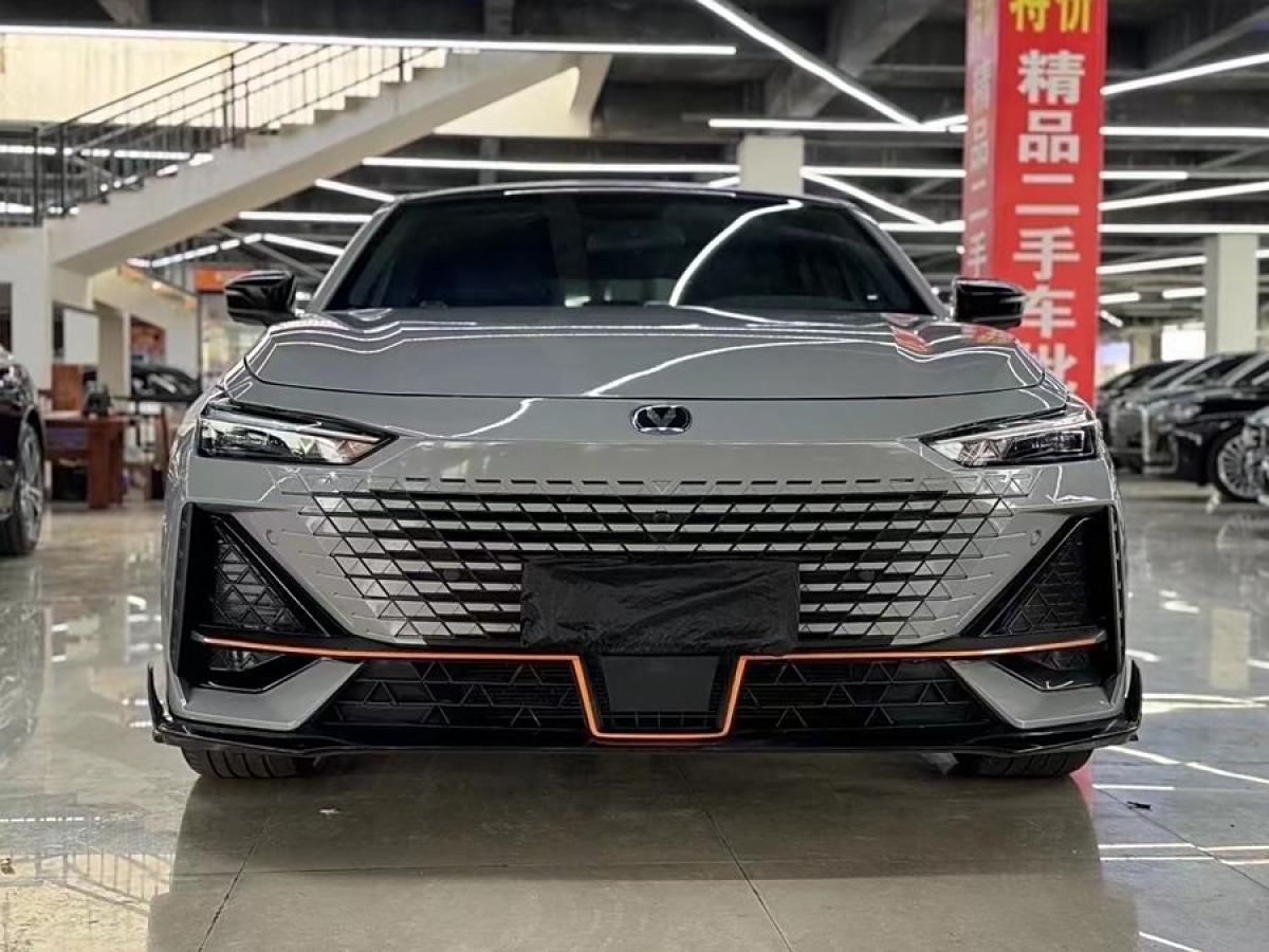 長(zhǎng)安 長(zhǎng)安UNI-V  2022款 1.5T 卓越型圖片