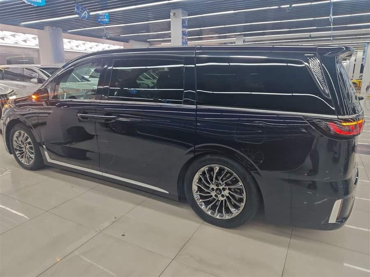 嵐圖 夢(mèng)想家  2024款 PHEV 超長(zhǎng)續(xù)航旗艦版圖片