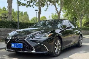 ES 雷克薩斯 300h 卓越版 國V