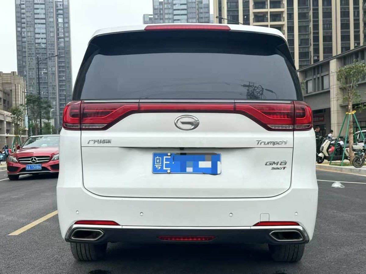廣汽傳祺 M8  2020款 領(lǐng)航款 390T 尊享版圖片