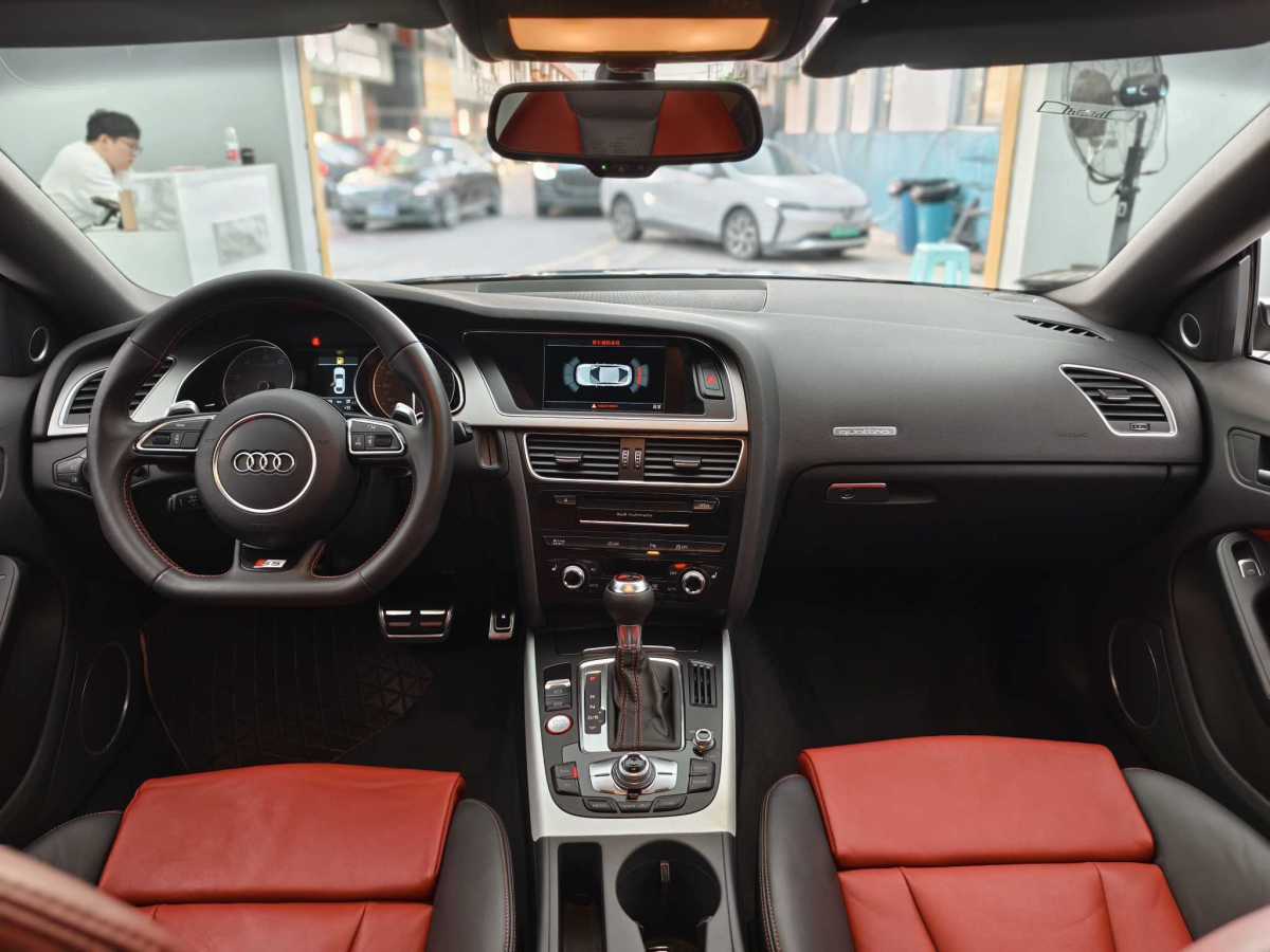 2014年3月奧迪 奧迪S5  2012款 S5 3.0T Sportback