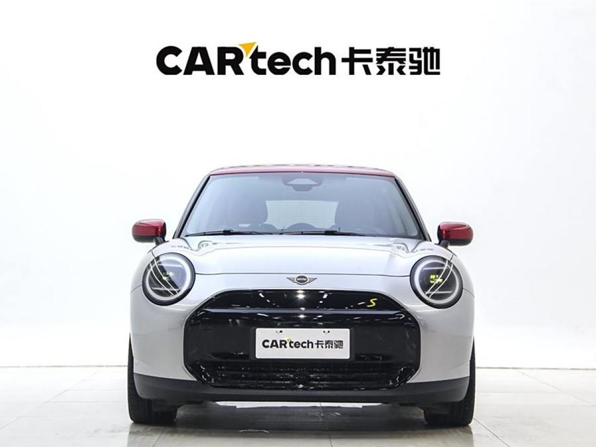 2024年8月MINI 電動(dòng)MINI COOPER  2024款 452km COOPER SE 藝術(shù)家