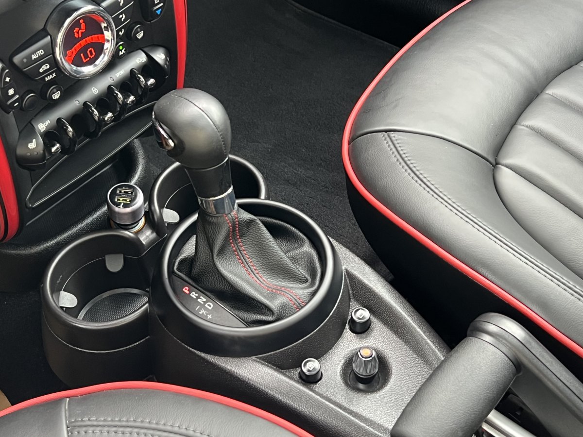 MINI JCW COUNTRYMAN  2014款 1.6T JOHN COOPER WORKS ALL4圖片