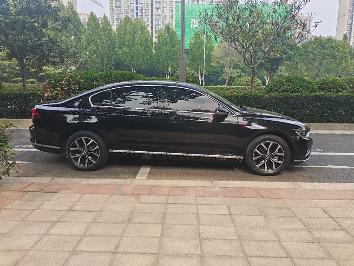 大眾 邁騰  2020款 330TSI DSG 領(lǐng)先型圖片