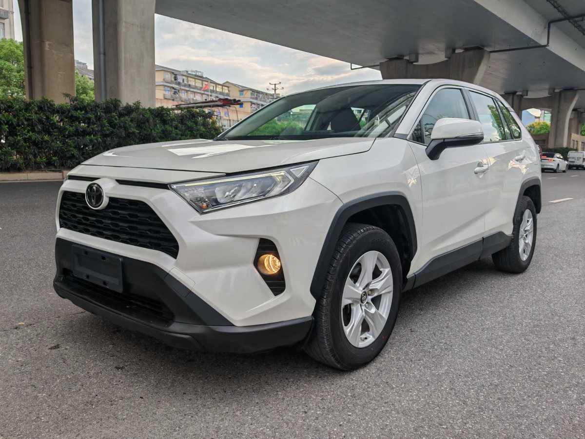 2021年2月豐田 RAV4  2018款 榮放 2.0L CVT兩驅(qū)都市版