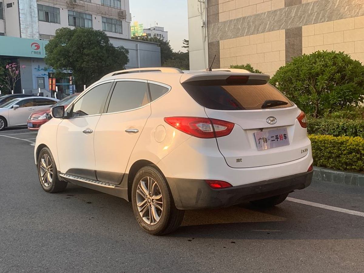 現(xiàn)代 ix35  2013款 2.0L 自動(dòng)兩驅(qū)智能型GLS 國IV圖片