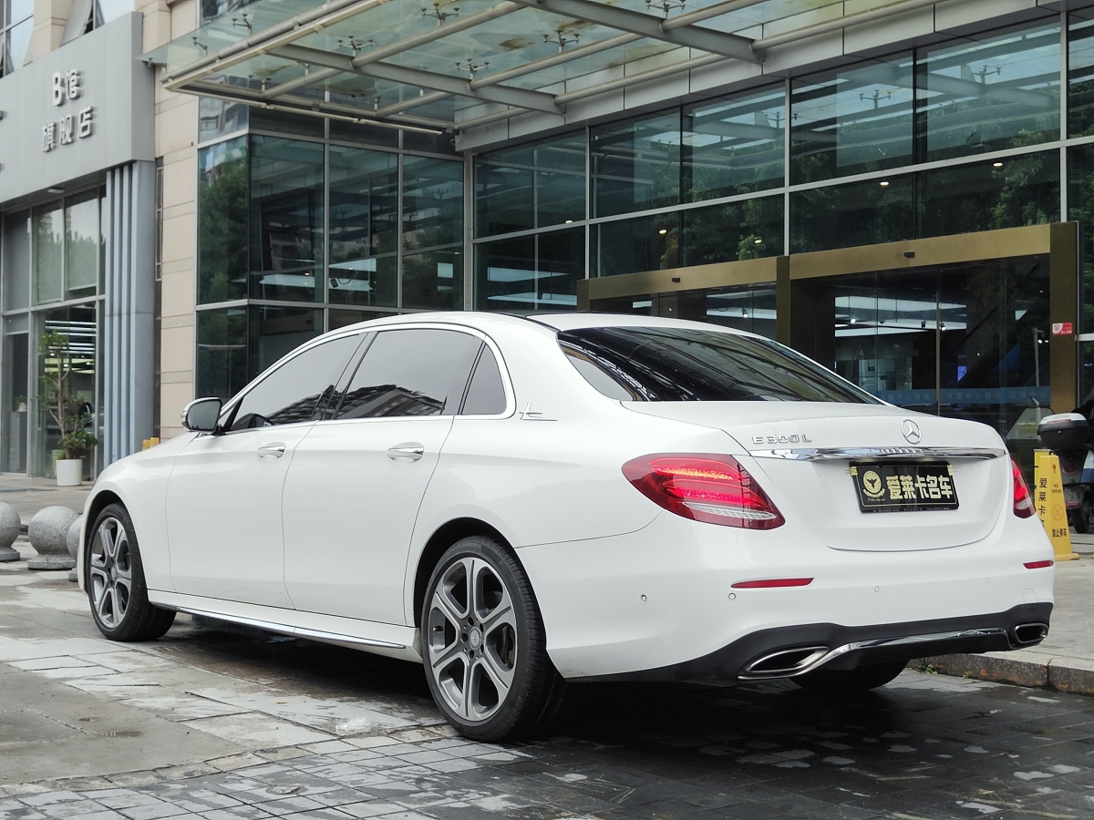 奔驰 奔驰E级  2017款 E 300 L 运动豪华型图片