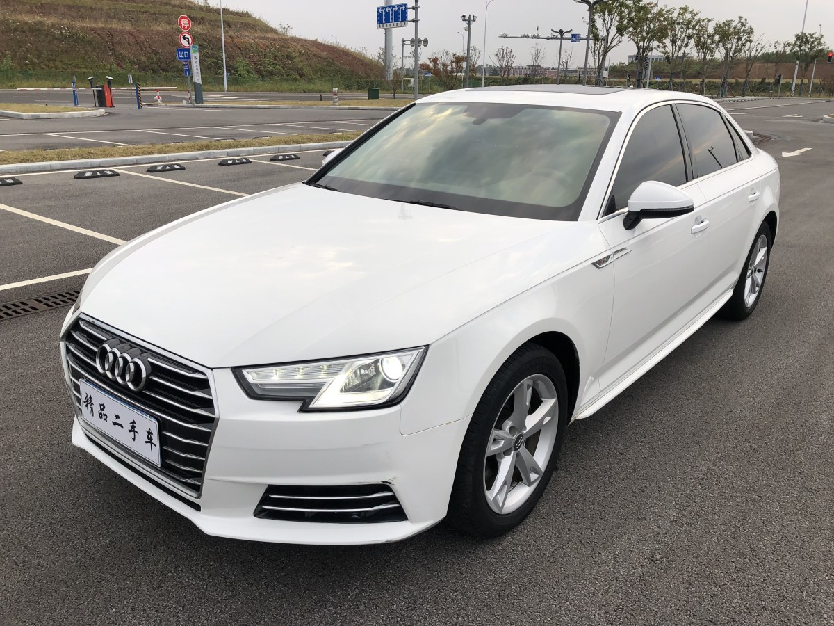 奧迪 奧迪A4L  2018款 30周年年型 30 TFSI 進(jìn)取型圖片