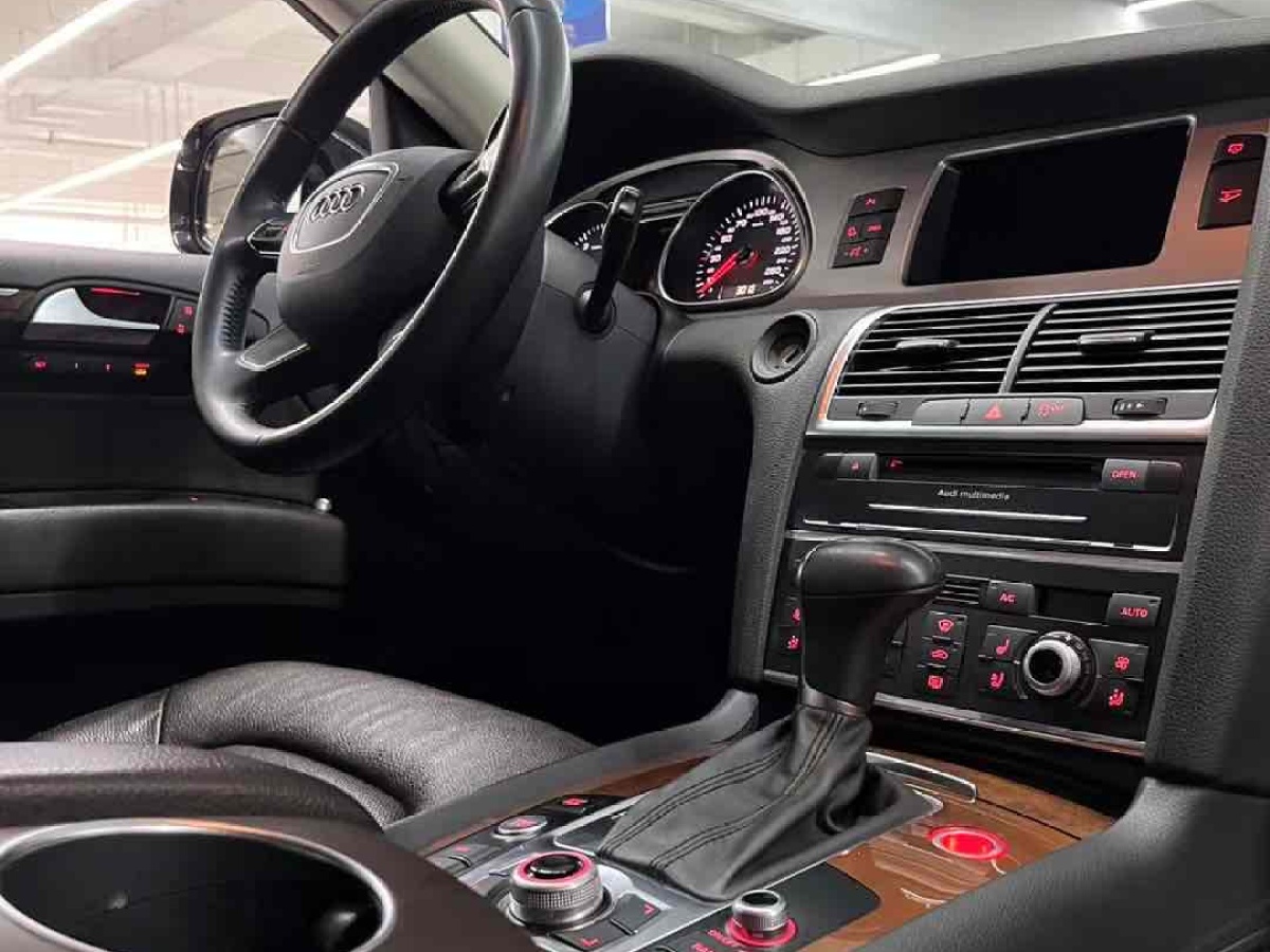 奧迪 奧迪Q7  2014款 35 TFSI 越野型圖片