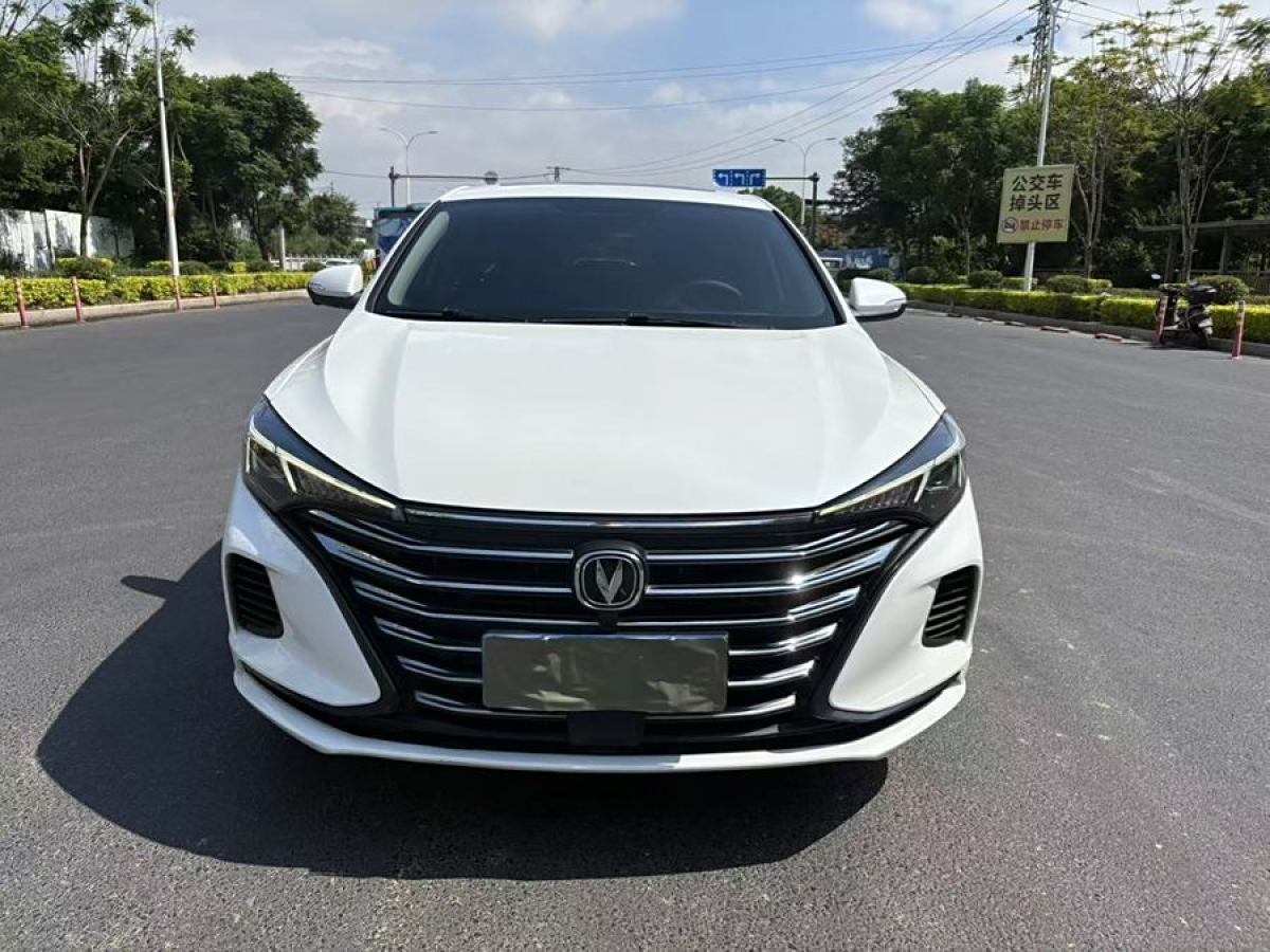 長(zhǎng)安 逸動(dòng)  2021款 PLUS 藍(lán)鯨NE 1.4T GDI DCT尊貴型圖片