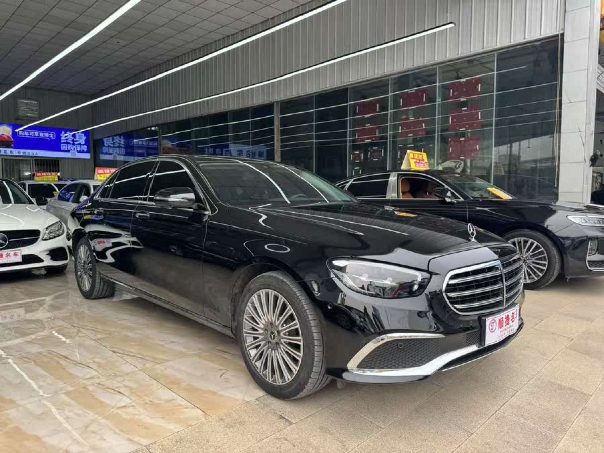 奔馳 奔馳E級  2023款 改款 E 300 L 時尚型圖片