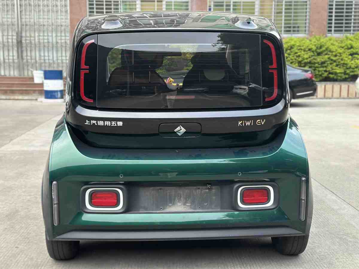 宝骏 宝骏KiWi EV  2022款 艺术家轻享版 三元锂图片