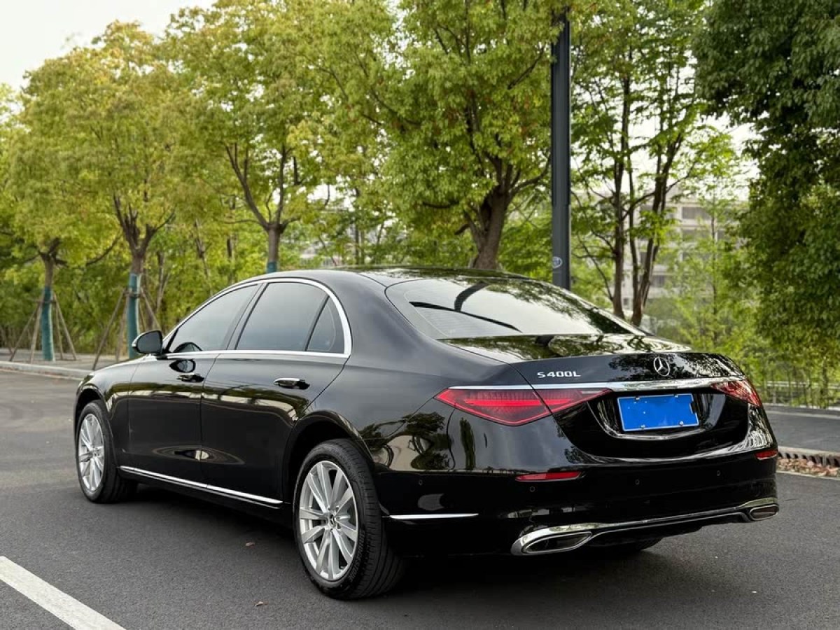 奔馳 奔馳S級(jí)  2022款 改款 S 400 L 商務(wù)型圖片
