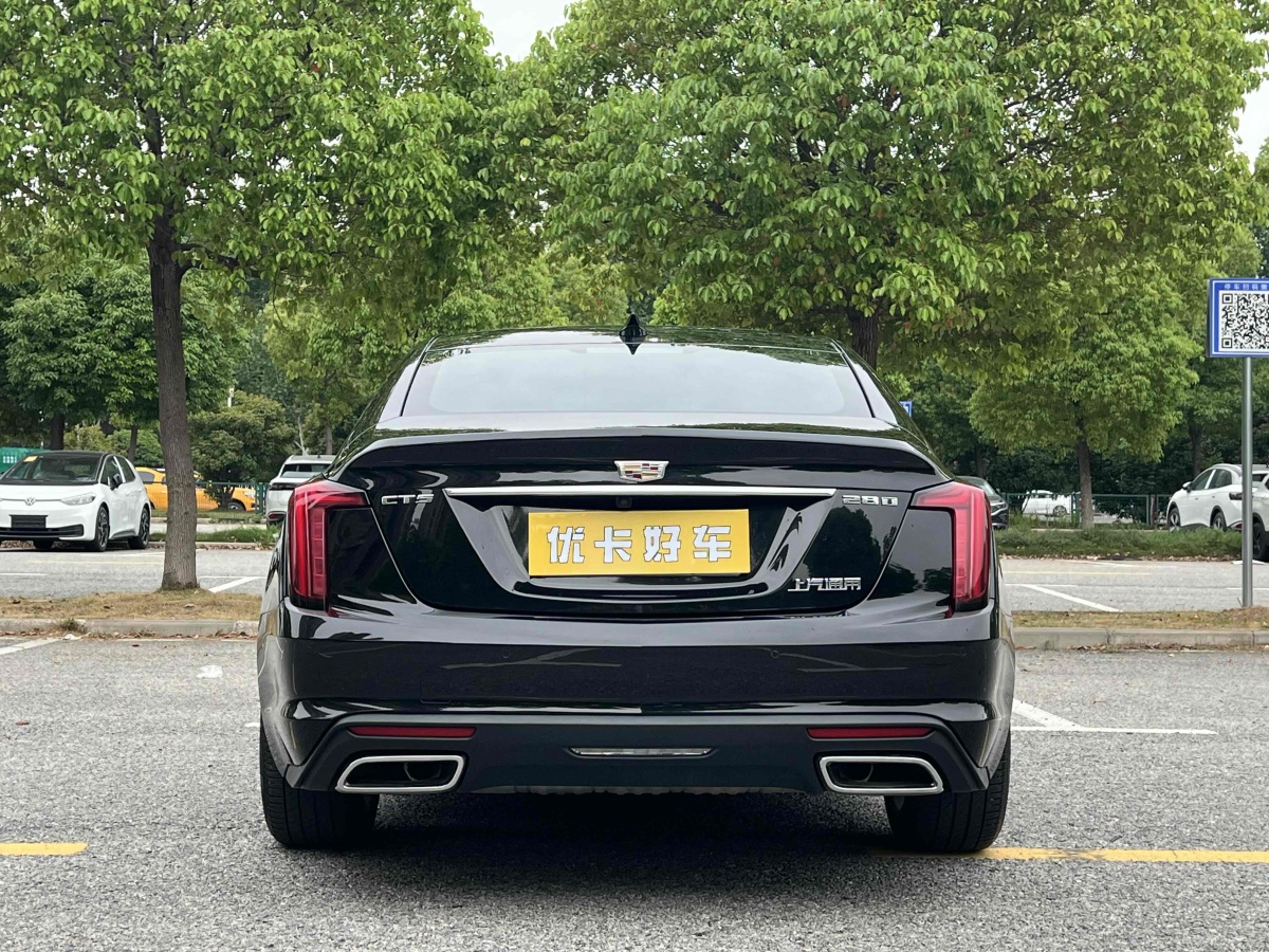 2022年8月凱迪拉克 CT5  2023款 28T 豪華型（標(biāo)準(zhǔn)版）