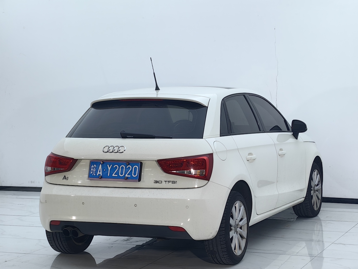 奧迪 奧迪A1  2014款 30 TFSI Sportback舒適型圖片