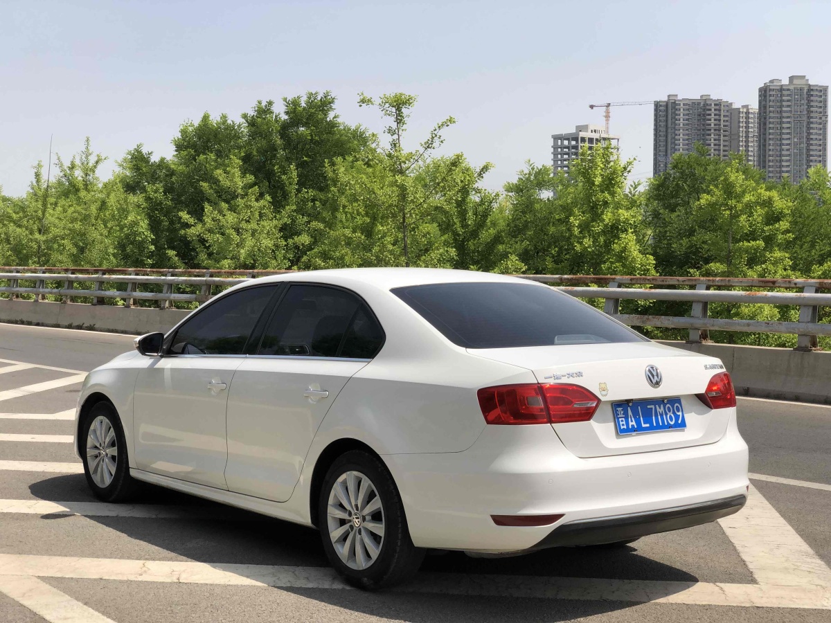 2013年10月大眾 速騰  2014款 改款 1.6L 自動舒適型