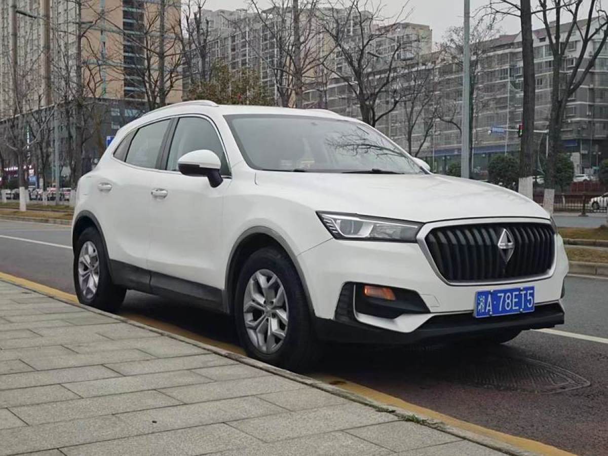 寶沃 BX5  2017款 25TGDI 自動四驅(qū)鋒銳型圖片