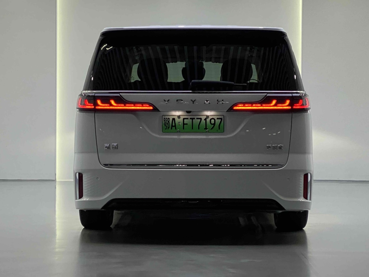 2024年6月嵐圖 夢想家  2024款 PHEV 超長續(xù)航旗艦版