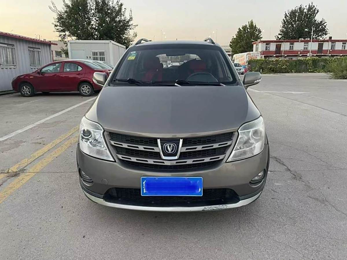 長(zhǎng)安 CX20  2011款 1.3L 手動(dòng)舒適版圖片