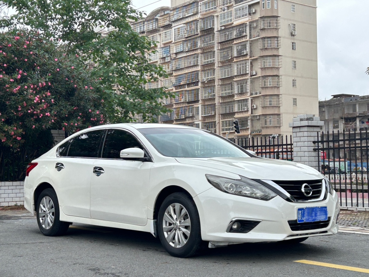 日產(chǎn) 天籟  2016款 改款 2.0L XL舒適版圖片