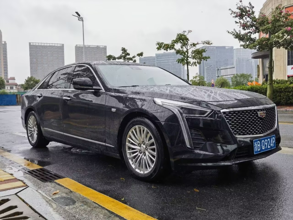 凱迪拉克 CT6  2019款 28T 時(shí)尚型圖片