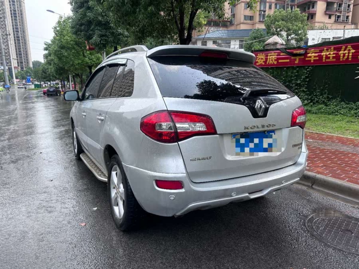 雷諾 科雷傲  2013款 2.5L 四驅(qū)豪華導(dǎo)航版圖片