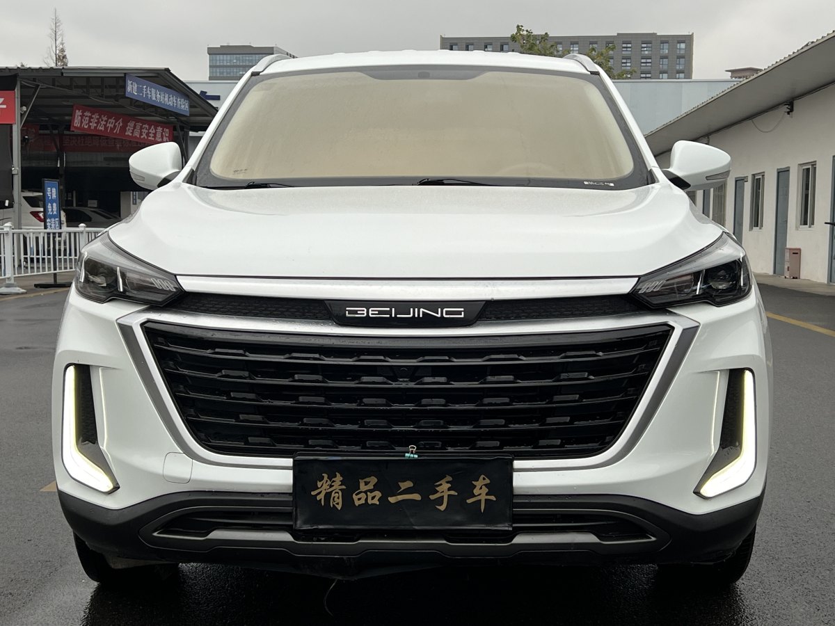 北汽紳寶 BEIJING-X3  2019款 1.5L 自動榮耀版圖片