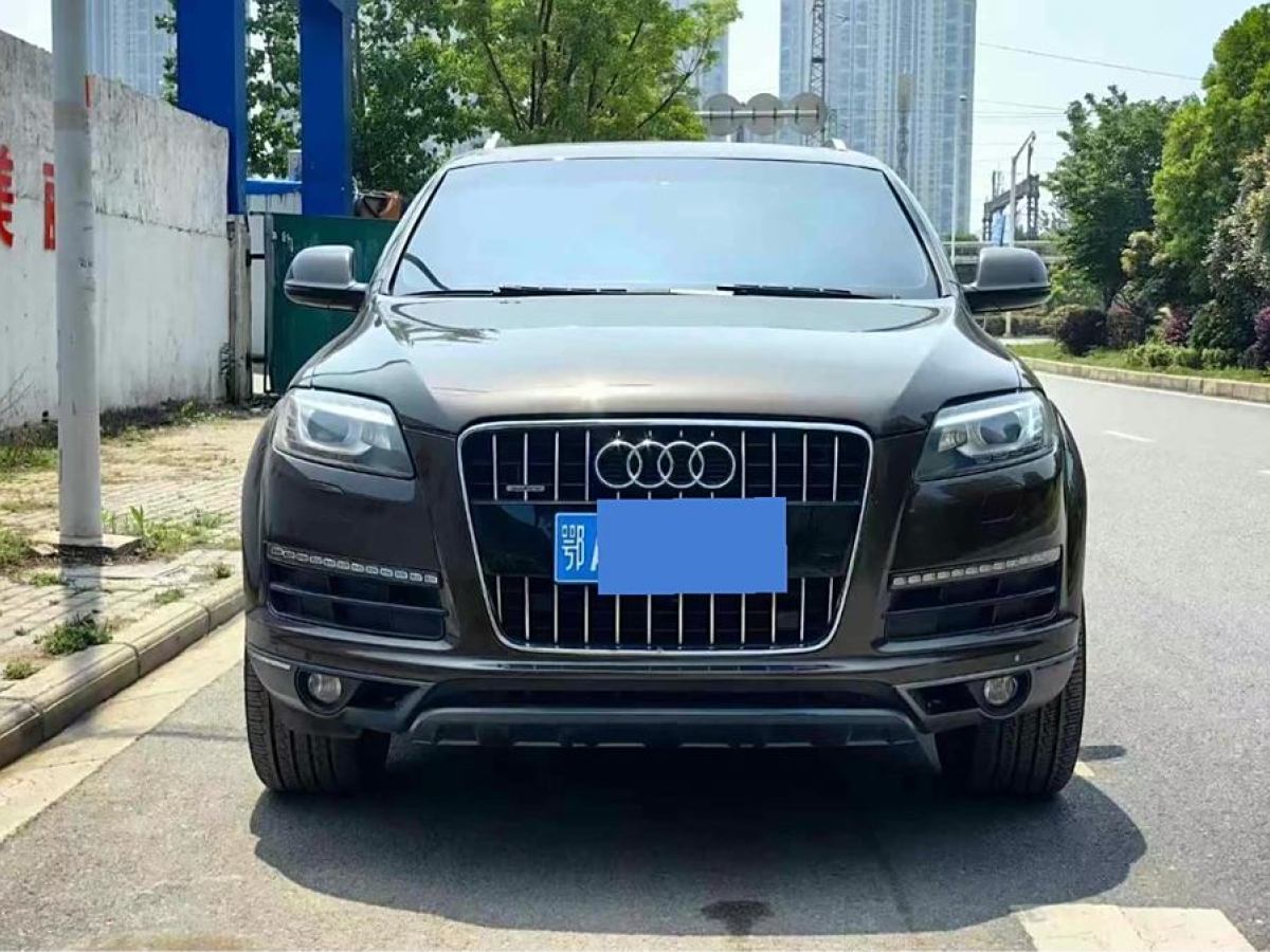 2012年9月奧迪 奧迪Q7  2013款 35 TFSI 技術(shù)型