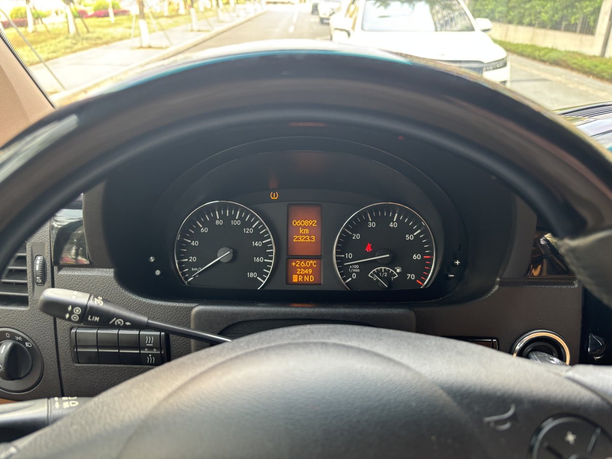 2017年9月奔驰 AMG  2013款 324 3.5 A1