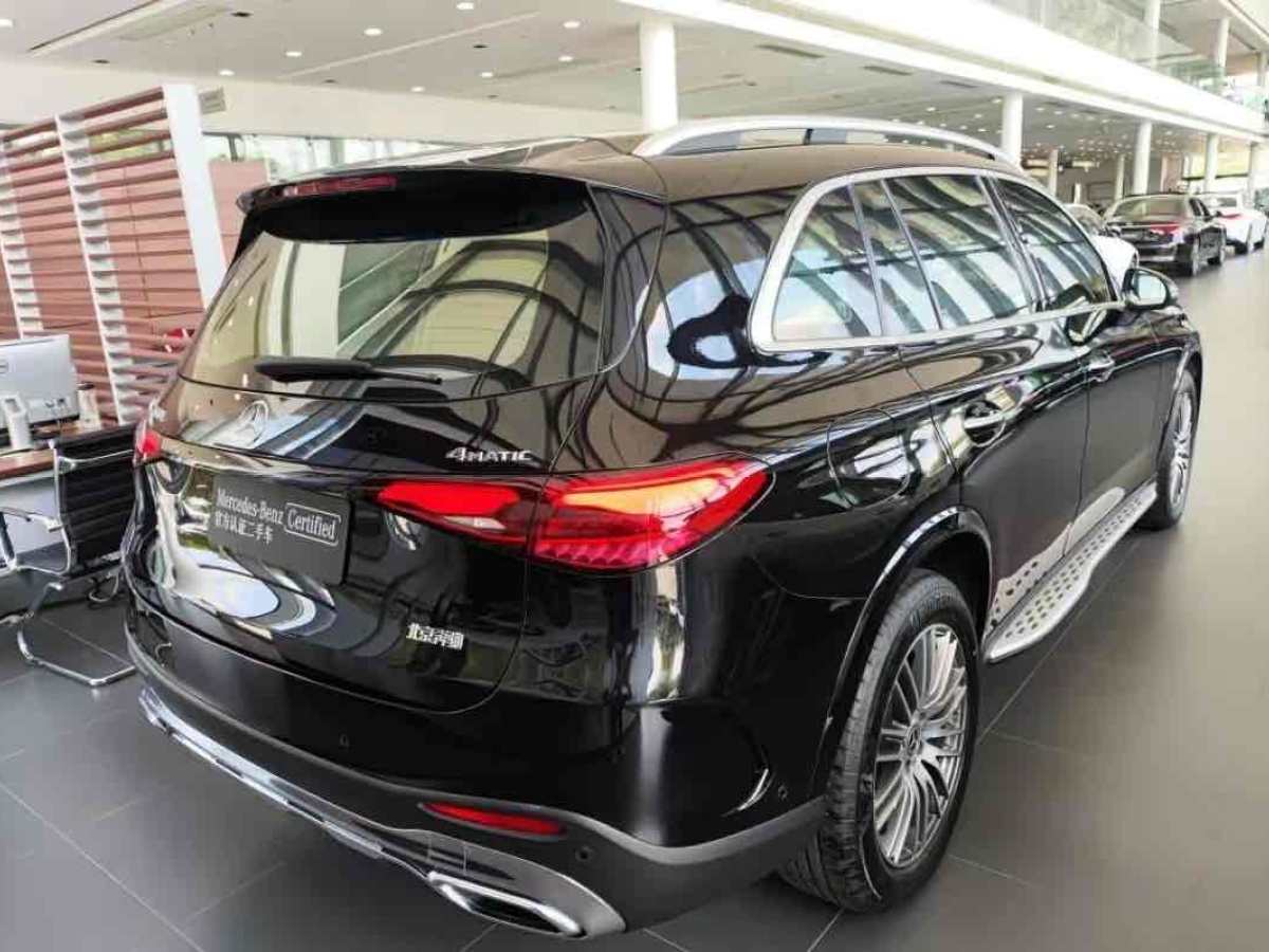 奔馳 奔馳GLC  2023款 改款 GLC 300 L 4MATIC 動感型 5座圖片