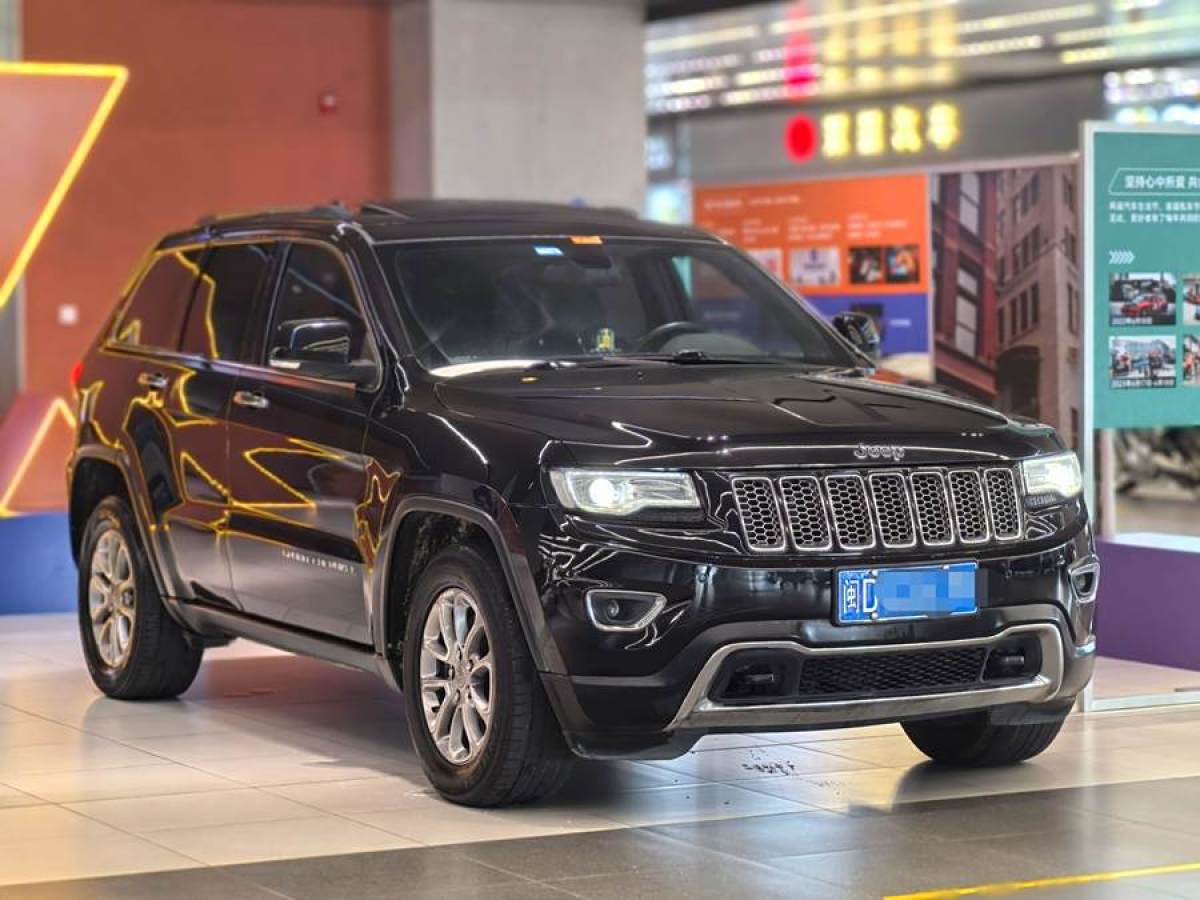 Jeep 大切諾基  2015款 3.0L 舒享導(dǎo)航版圖片