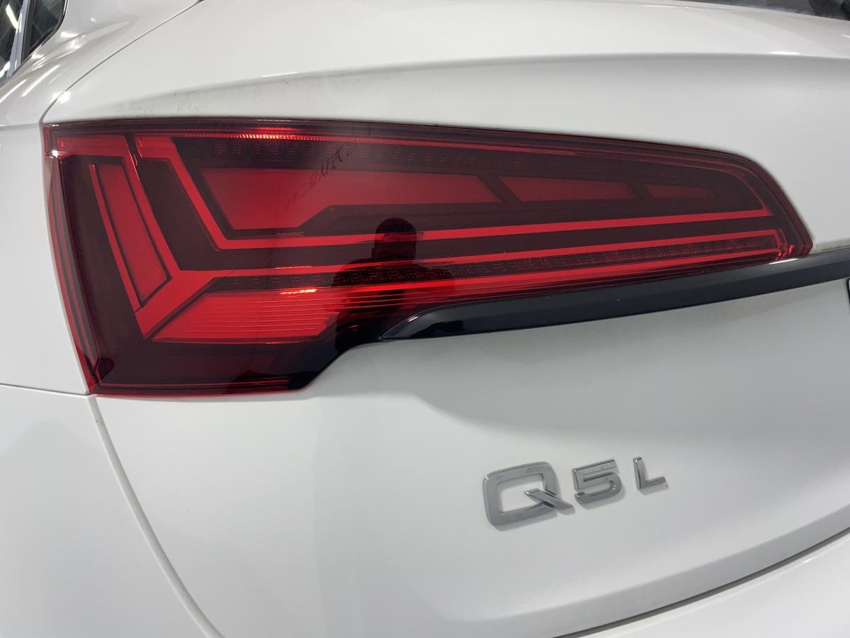 2024年9月奧迪 奧迪Q5L  2024款 45 TFSI 豪華動感型