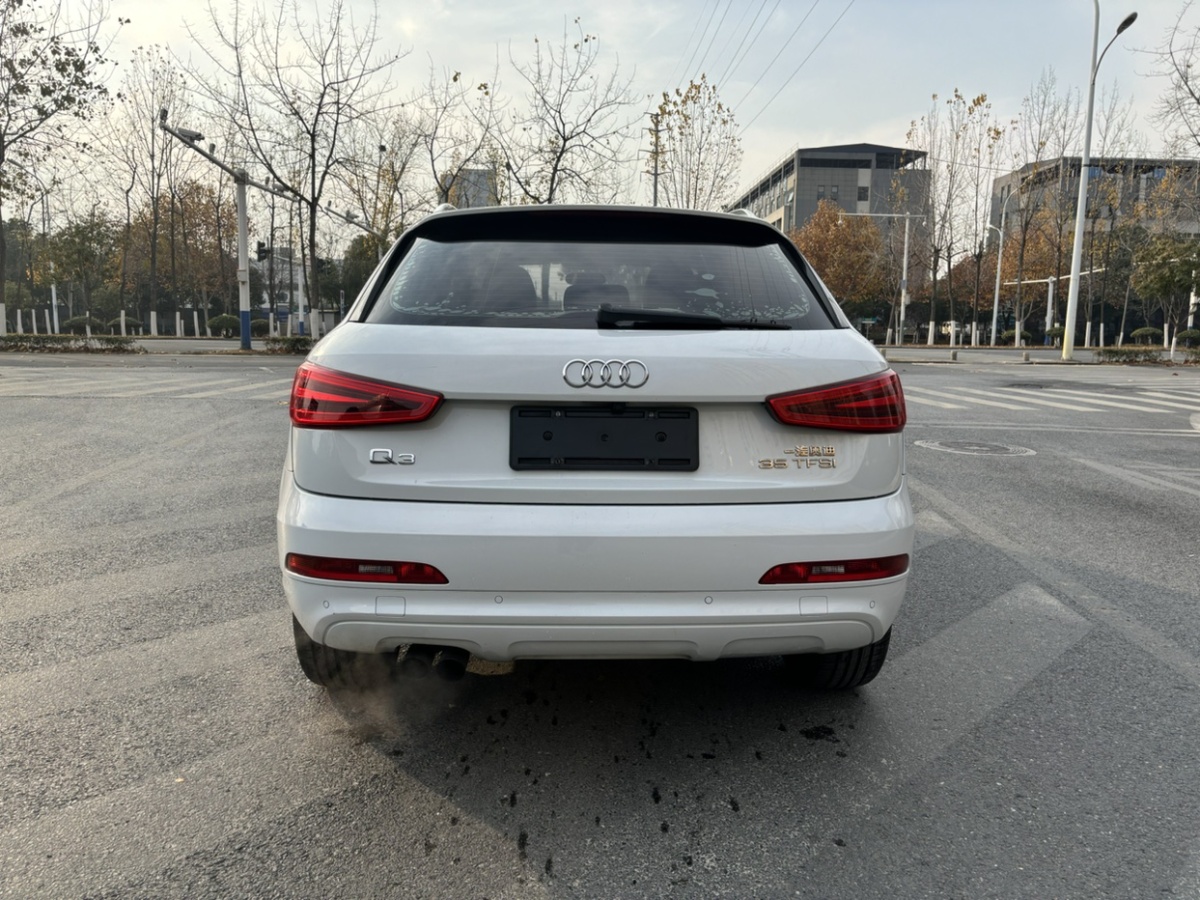 奧迪 奧迪Q3  2015款 35 TFSI 百萬(wàn)紀(jì)念舒享型圖片