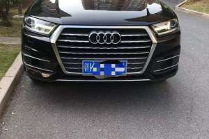 奥迪Q7 奥迪 40 TFSI 舒适型