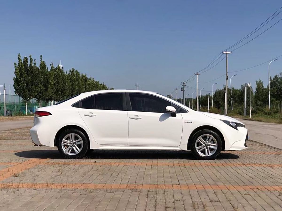 豐田 雷凌  2023款 智能電混雙擎 1.8L 領(lǐng)先版圖片