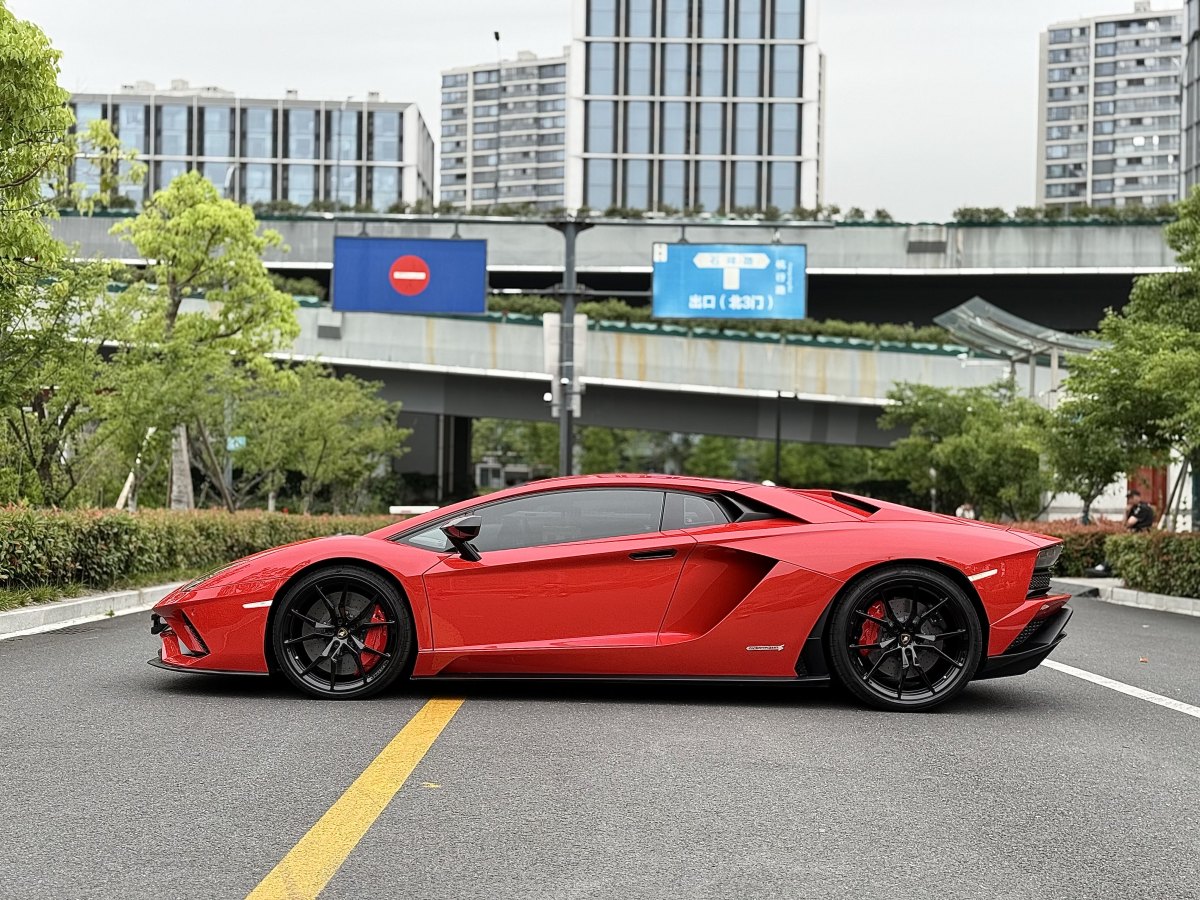 蘭博基尼 Aventador  2017款 Aventador S圖片