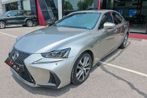 GS 雷克薩斯 300 F SPORT