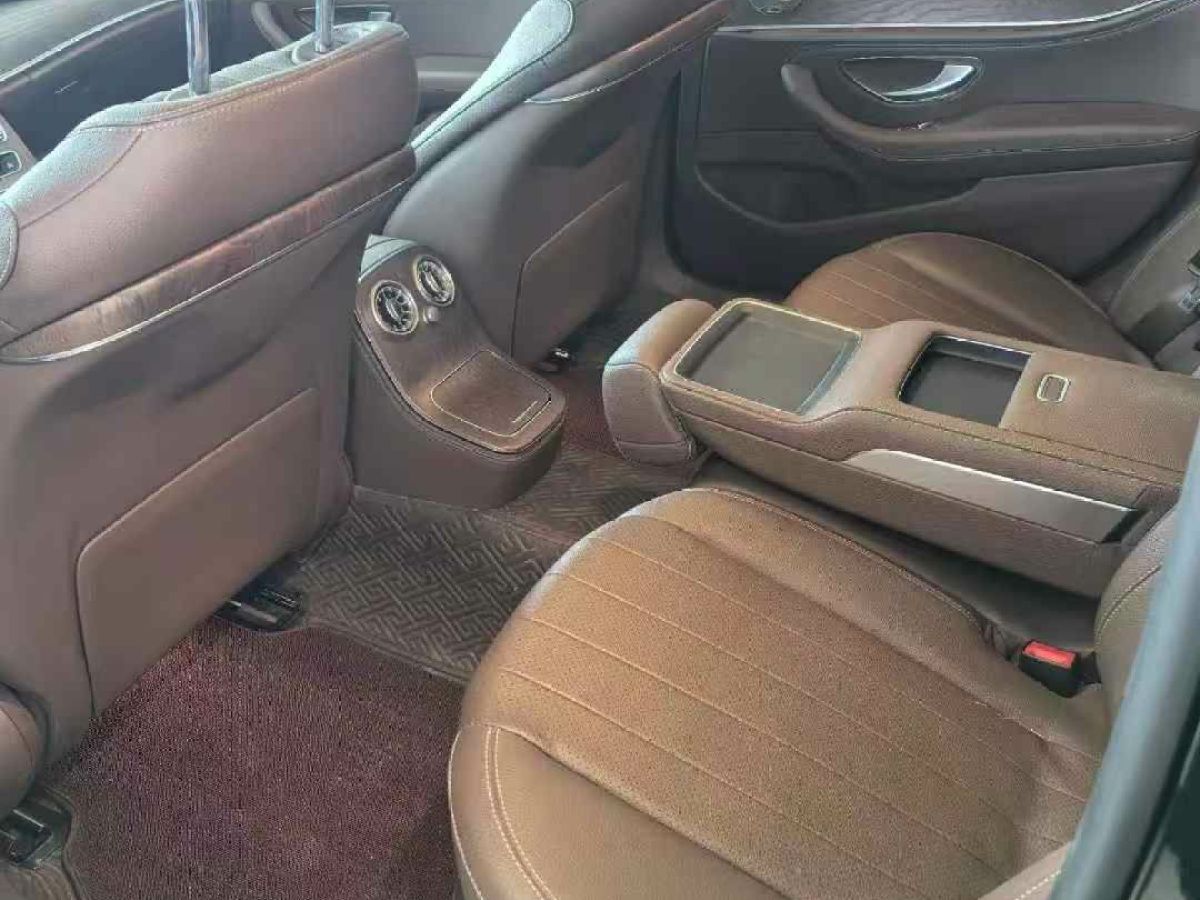 奔馳 奔馳E級(jí)  2023款 E 300 L 豪華型圖片