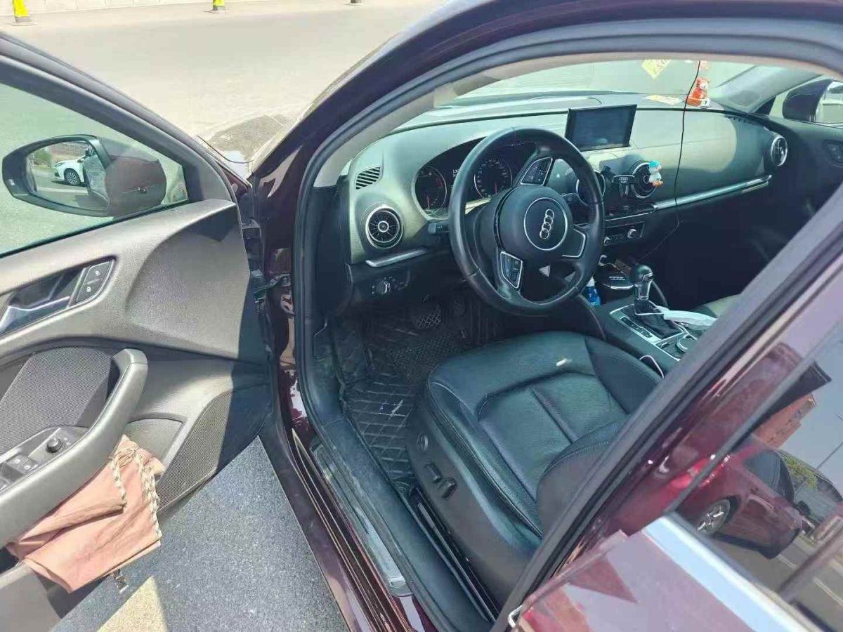 奧迪 奧迪A3  2015款 A3 1.4TFSI 35TFSI 百萬紀(jì)念智領(lǐng)型圖片