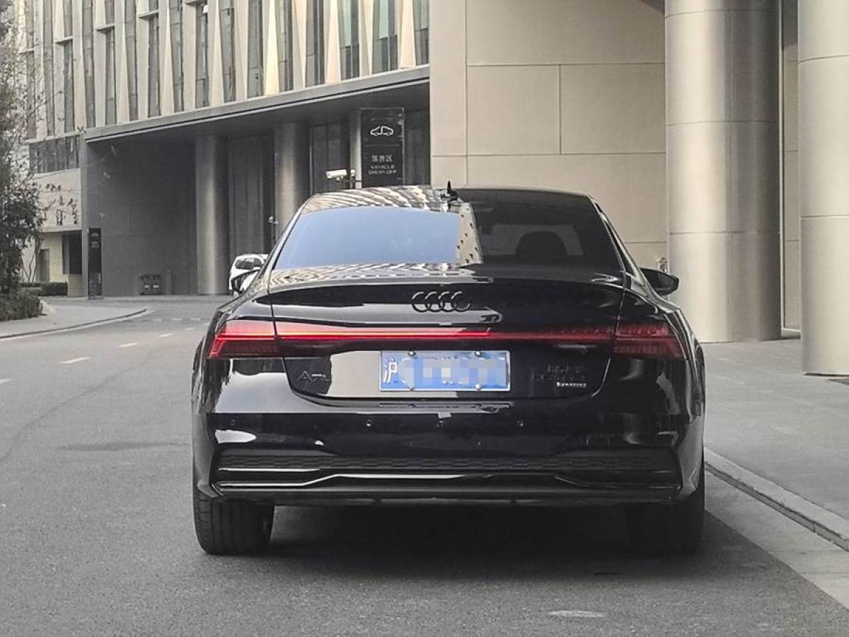 奧迪 奧迪A7L  2023款 55 TFSI quattro S-line 黑武士版圖片