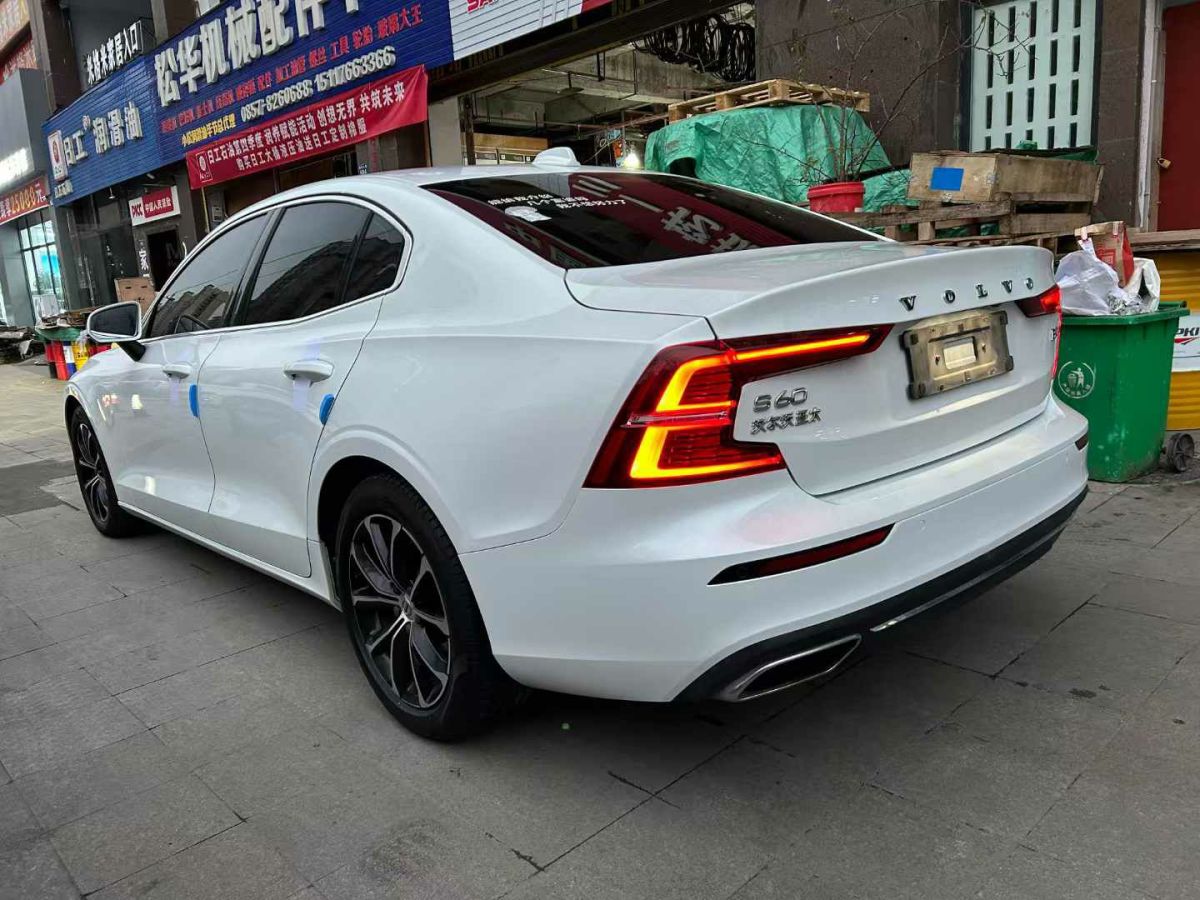 沃爾沃 S60L  2021款 T3 智行豪華版圖片