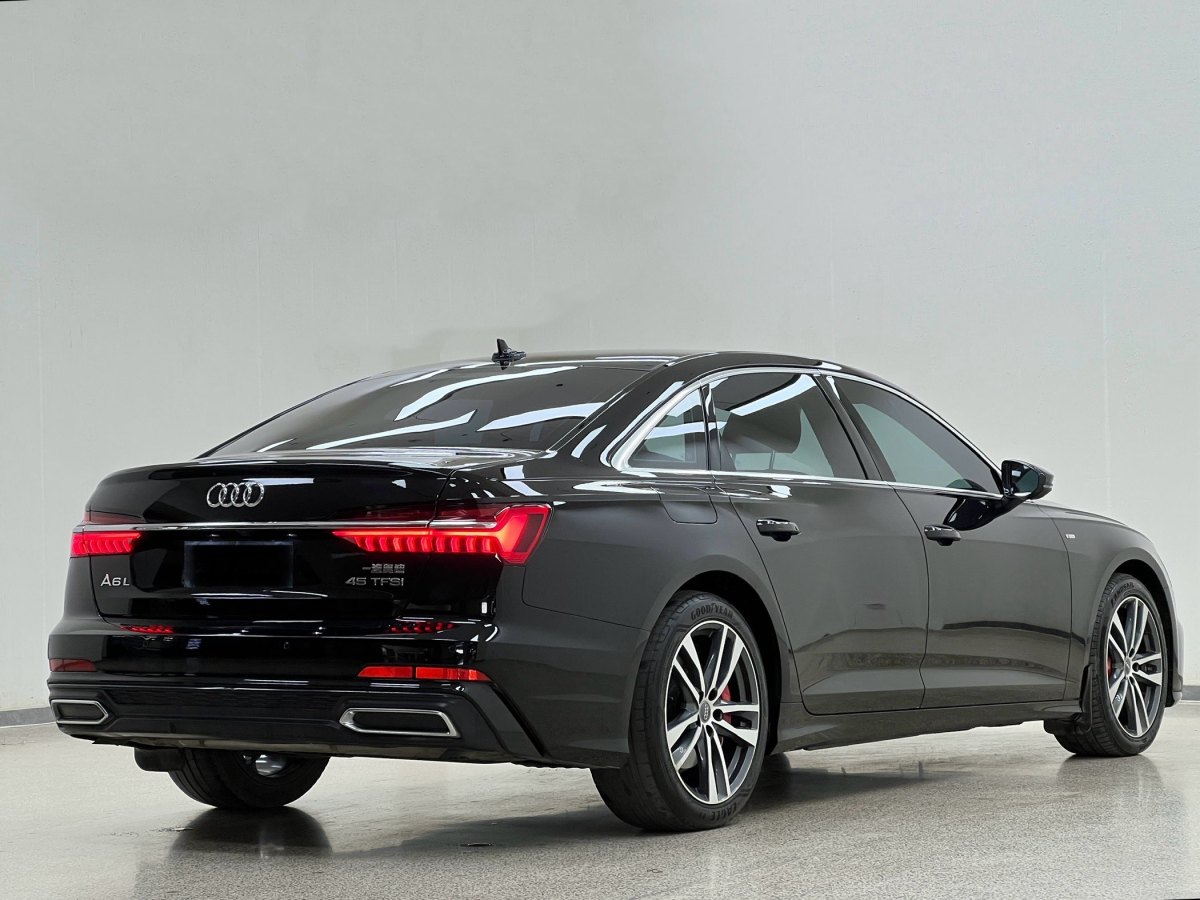 奧迪 奧迪A6L  2019款 45 TFSI 臻選動感型圖片