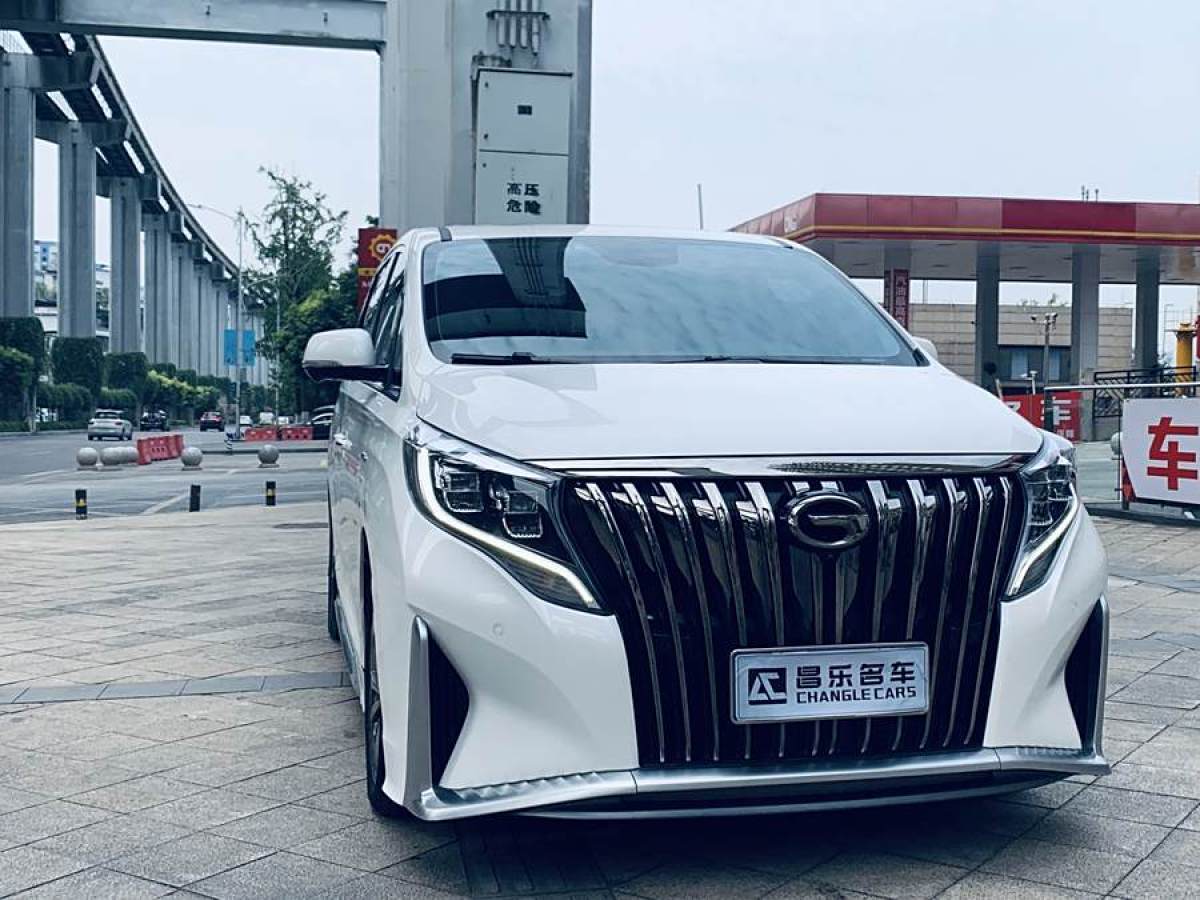 廣汽傳祺 M8  2021款 領(lǐng)秀系列 390T 至尊版圖片