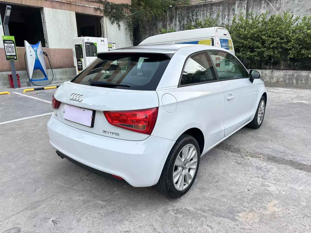 奧迪 奧迪A1  2014款 A1 1.4TFSI 30TFSI 技術(shù)型圖片