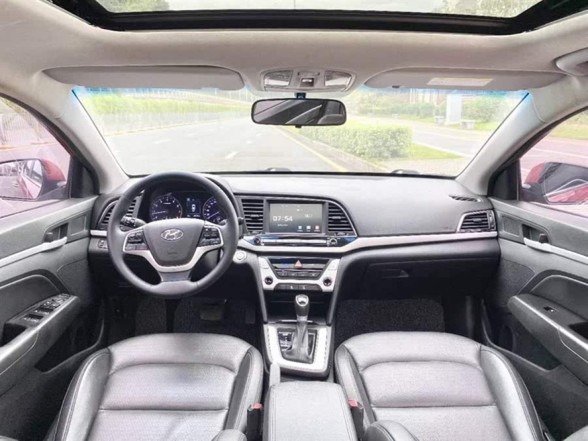 現(xiàn)代 領(lǐng)動(dòng)  2016款 1.6L 自動(dòng)智炫?豪華型圖片
