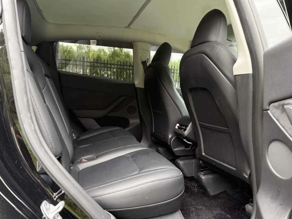 特斯拉 Model Y  2022款 改款 后輪驅(qū)動(dòng)版圖片