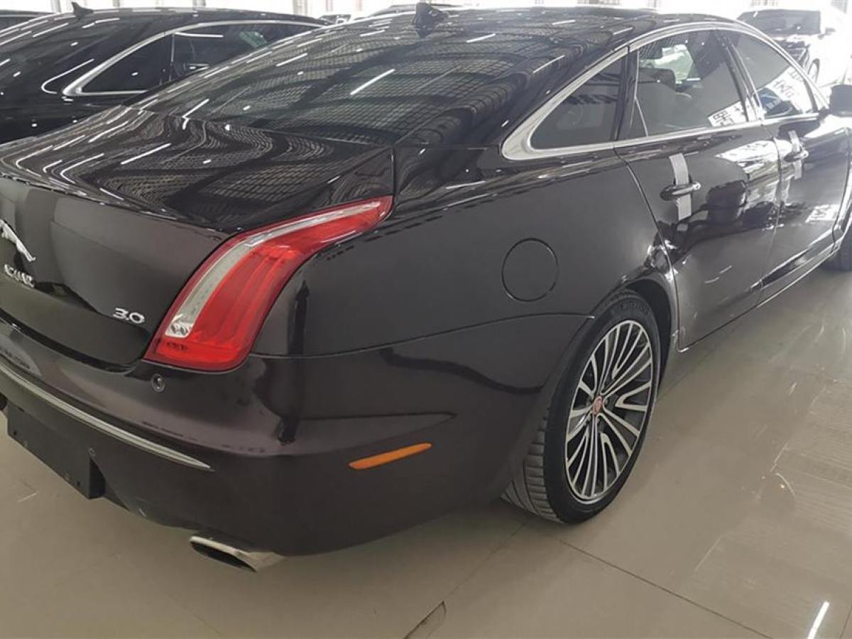 捷豹 XJ  2013款 XJL 3.0 SC 全景商務(wù)版圖片